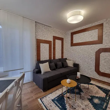 Nivalis Hill N&v Apartment